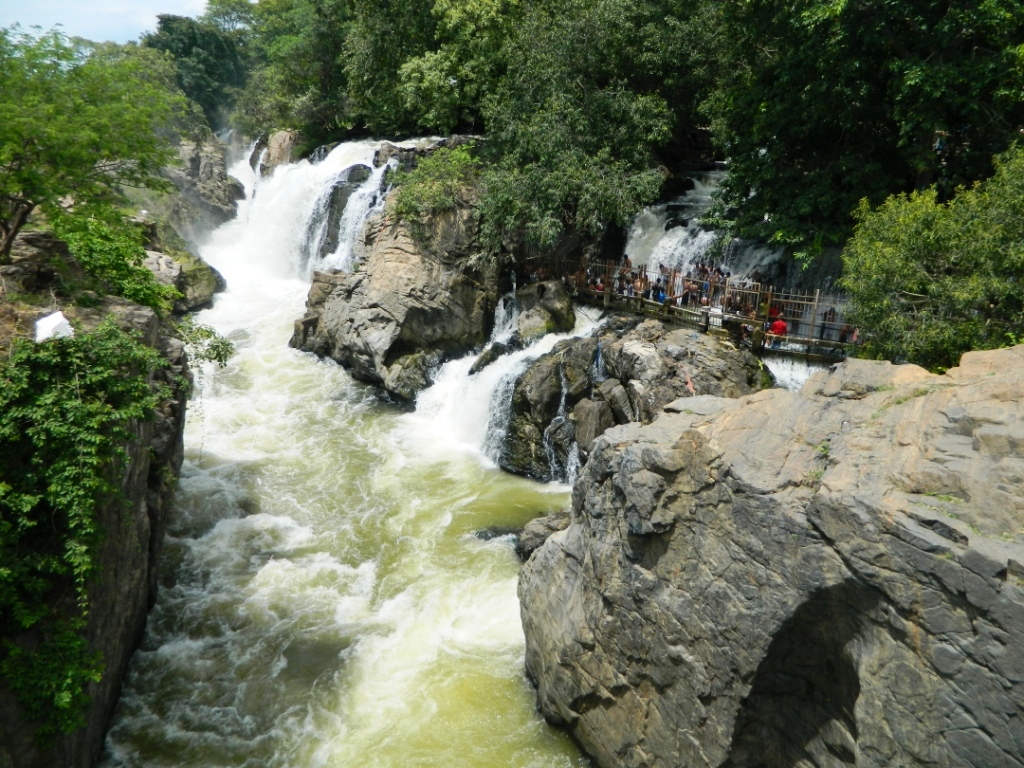 Hogenakkal Falls