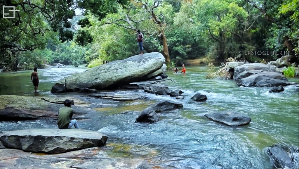 Kaveri River ar Nisargadhama